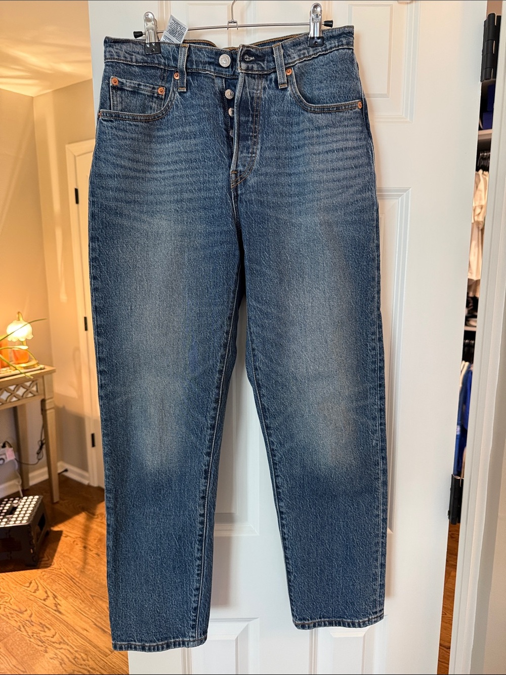 Levi's Women's Button-Fly Cropped Jeans in Medium Blue